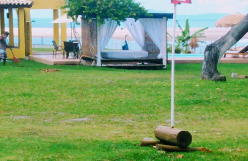 Jaguaripe Condominio | Suite (1) Quadruple at Garcez Beach