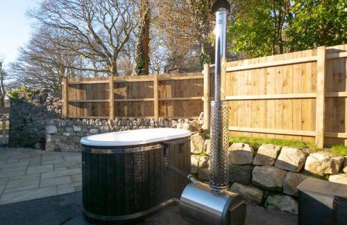 Pen-y-cae Apartamento | Suite 14 - Sleeping Giant Hotel - Pen Y Cae Inn