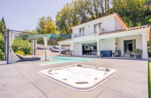 Gattieres Casa | SUITE 20m2 DANS VILLA PISCINE JACUZZI