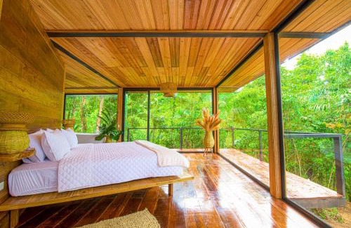 Mera Hotel | Suite Alpayaku, Suite Boutique Privada con Desayuno Incluido, Cedro Amazon Lodge