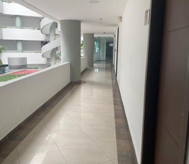 Samborondón Apartamento | Suite en edificio Samborondon