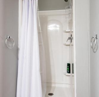 Smoketown Jackson Casa | Suite near downtown Louisville, KY - Suite I