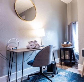 Smoketown Jackson Casa | Suite near downtown Louisville, KY - Suite X