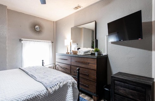 Smoketown Jackson Casa | Suite near downtown Louisville, KY - Suite XII