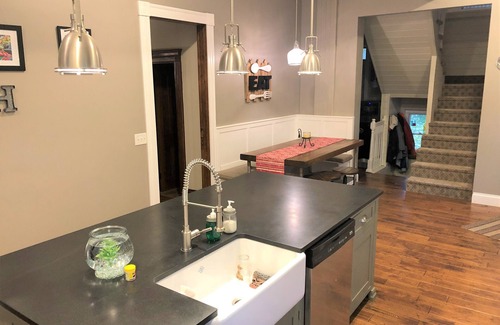 Towanda Cama Y Desayuno | Sullivan Room with EnSuite Bath