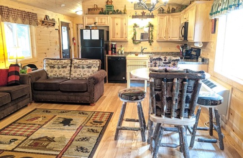 Necedah Cabina | Summer Fun in Necedah WI at Lazy Moose Lodge!