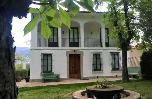 Sant Pere de Torelló Casa | TORRE SEÑORIAL DE VERANO DE PRINCIPIOS DEL SIGLO XIX