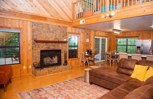 Sylva Cabina | Summer vacation in the mountains w/ amazing views