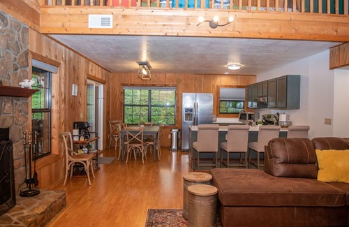 Sylva Cabina | Summer vacation in the mountains w/ amazing views