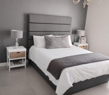 Bloubergstrand Villa | Summertide