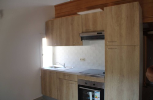 Mormoiron Apartamento | Cumbre: 2 dormitorios, acceso a piscina grande, terraza y parking.