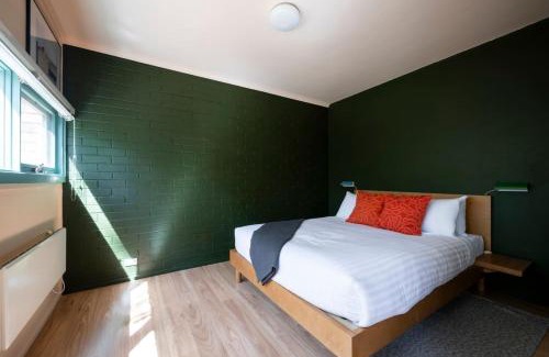 Campbell Apartamento | Sun filled 1BR APT 2 mins to Legacy Park - Hosted by Canstay