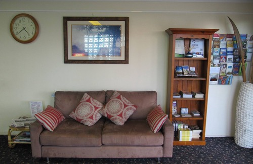 Allenstown Hotel | Sun Palms Motel