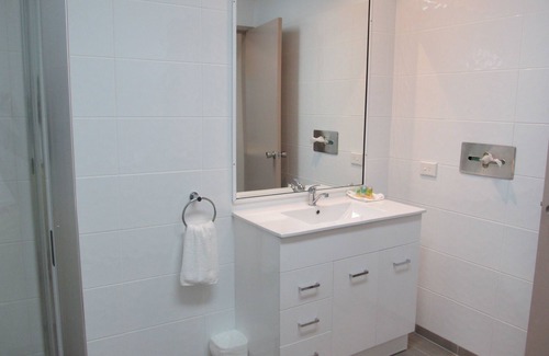 Allenstown Hotel | Sun Palms Motel