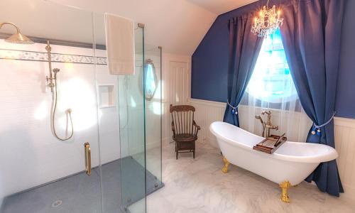 De Funiak Springs Hotel | Sunbright Inn