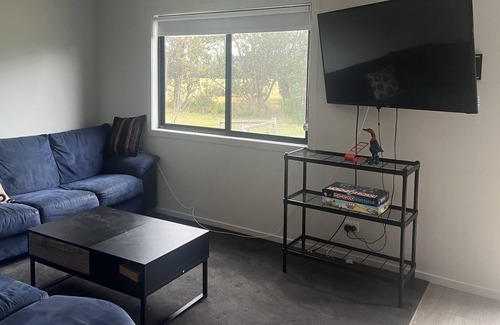 Golden Beach Casa | Sunburst Getaway - Sleeps 9