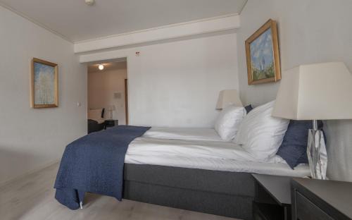 Solavagen Hotel | Sunde Fjord Hotel, free and easy parking