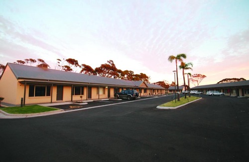 Whyalla Norrie Hotel | Sundowner Motel Hotel