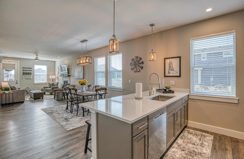 Ocean Shores Casa | Sunflower Beach Cottage