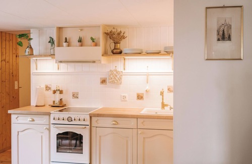 Beatenberg Condominio | SUNGALOW Beatenberg- Panoramic Vintage-Chic Chalet with Gourmet Kitchen