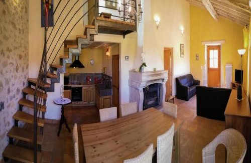 Fraisse-des-Corbieres Villa | Sunny Escape to Serenity