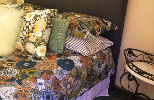 Woodstock Otro | Sunny family farm house 1 minute to river and Great Taste cycle trail