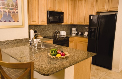 Survey Creek Complejo | Sunny Retreat in fabulous Pompano Beach! 1BR/1BA w/ AC, pool, Wifi @ Palm Aire