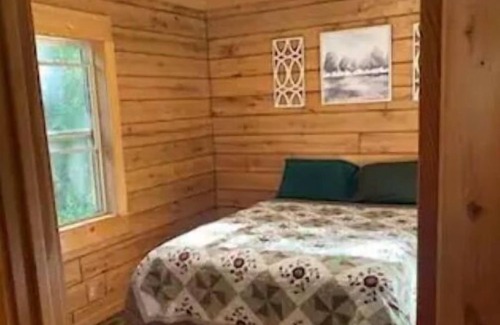Ipava Cabina | Sunny Slope Cabin