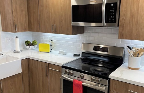 Rancho Mirage Condominio | Sunrise CC gated, luxurious 2 bdrm condo in Rancho Mirage, tennis, golf, pickle