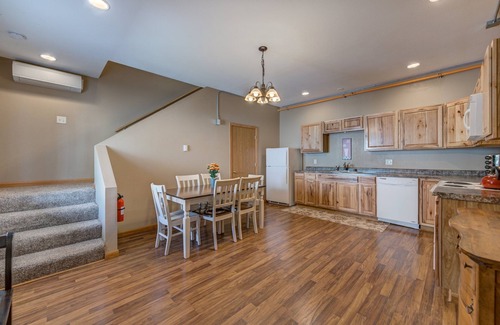 Pepin Condominio | Sunrise Condo - Sunny Loft Bedrooms Near The Beach