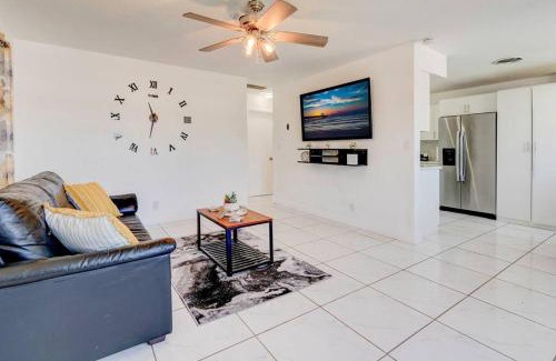 Survey Creek Casa | Sunrise Getaway