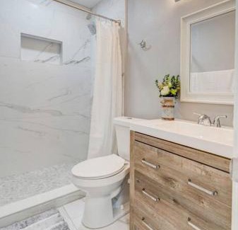 Survey Creek Casa | Sunrise Getaway