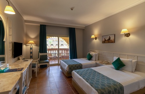 Village Road Complejo | Sunrise Sentido Mamlouk Palace