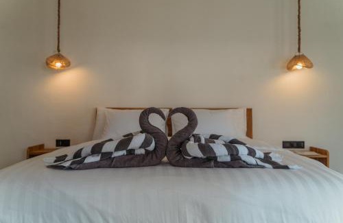 Gili Air Hotel | Sunscape Villa - Beachfront and private pool