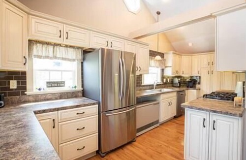 Hamilton Casa | Sunset Cottage #3, Lake Moraine Home #3 Near Colgate University