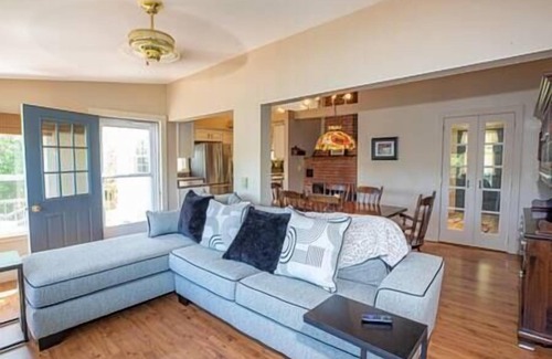 Hamilton Casa | Sunset Cottage #3, Lake Moraine Home #3 Near Colgate University
