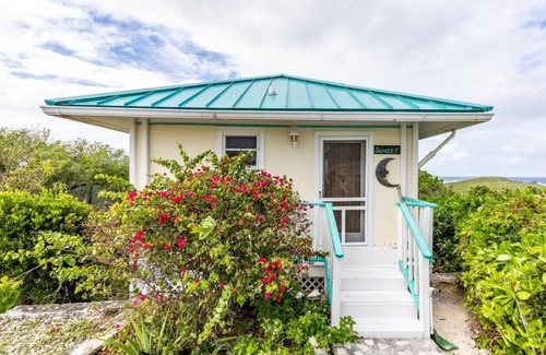 Conch Bar Cabaña | Dragon Cay Resort - Sunset Cottage