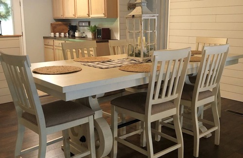 Camden Casa | Sunset Cove - Beautiful waterfront - Relax & Unwind on the KY Lake - TN River