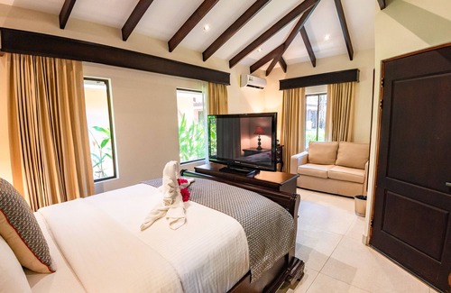 Esterillos Este Hotel | Sunset Del Mar Resort