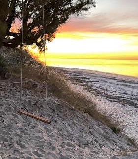 Aldinga Beach Casa | Sunset Guest Suite