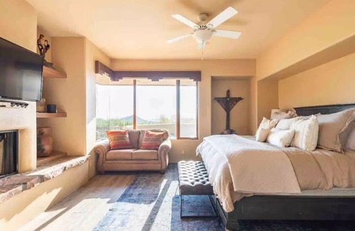 Carefree Rolling Hills Cabaña | SUNSET+MOUNTAINS+ Pool + SPA!!! Desert Mountain