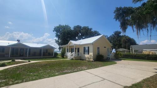 East Palatka Casa | Sunset River House