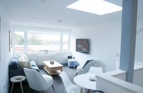 Holt Apartamento | Sunset View, 2 bedrooms in the heart of Holt with parking