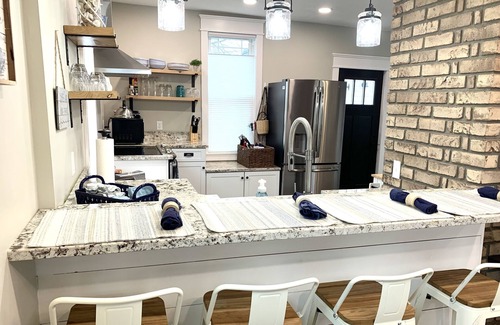 Dellroy Casa | Sunset Views over Atwood Lake!