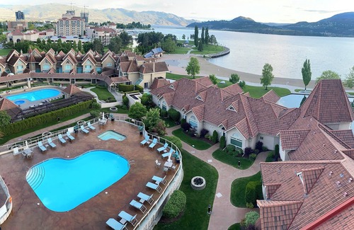 Kelowna Central Business District Condominio | Sunset Waterfont Resort 12. Luxury Lakeside, stunning 3 bed/2bath Kelowna Condo.