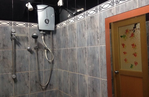 Arunagiri Nagar Hotel | Sunshine Hotel & Hall