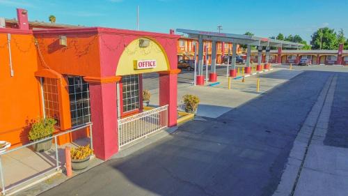 Los Banos Hotel | Sunstar Inn