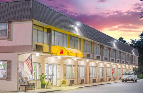 Ashland Hotel | Super 8 by Wyndham Ashland