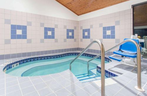 Dodgeville Hotel | Super 8 by Wyndham Dodgeville