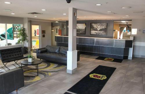 Southside Hotel | Super 8 by Wyndham Edmonton South